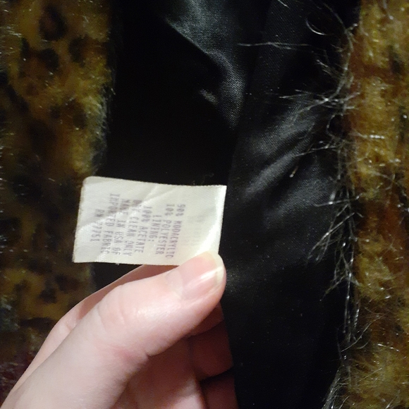 Y2K Betsey Johnson Fuzzy Leopard Coat - Picture 5 of 7